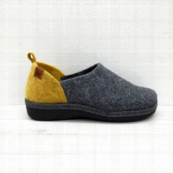 Zapatillas Casa Salvi Elfo 31L000 Gris Mostaza Mujer